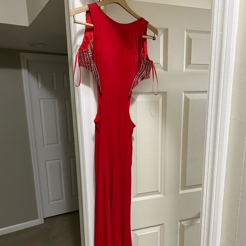red prom dress